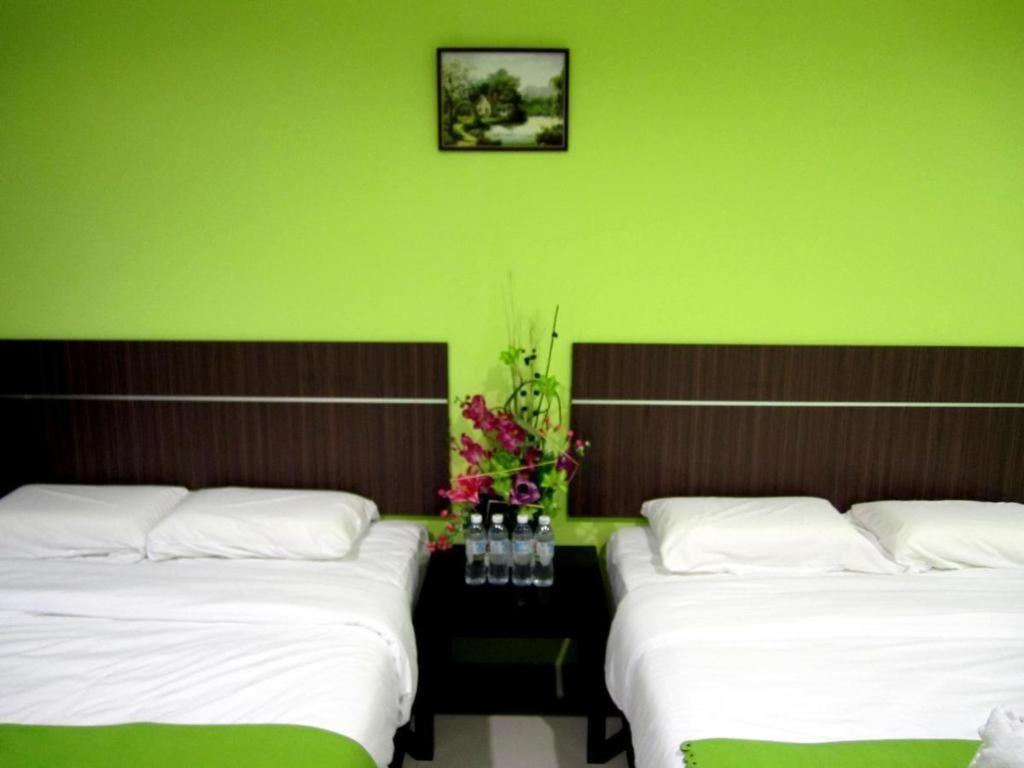 Eco Hotel Putra Каджанг Екстериор снимка