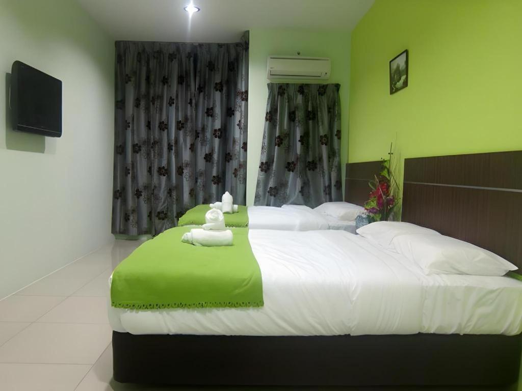 Eco Hotel Putra Каджанг Екстериор снимка