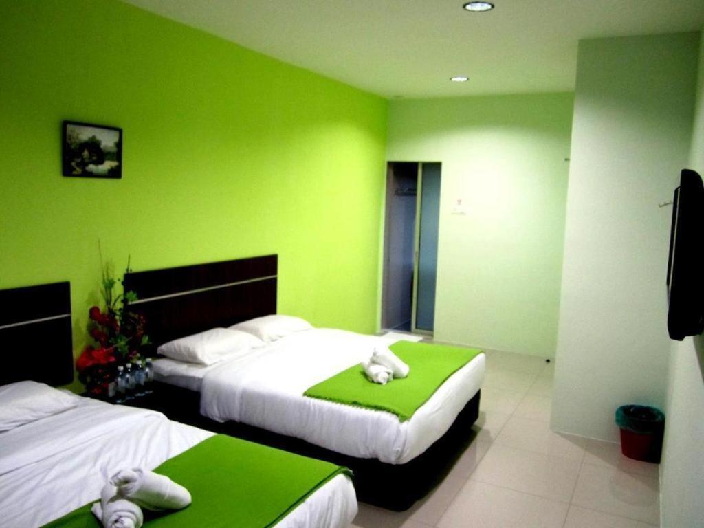 Eco Hotel Putra Каджанг Екстериор снимка